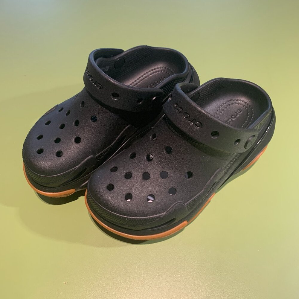 Crocs Bubble Crush Clogs - Women's Size 6 NEW
